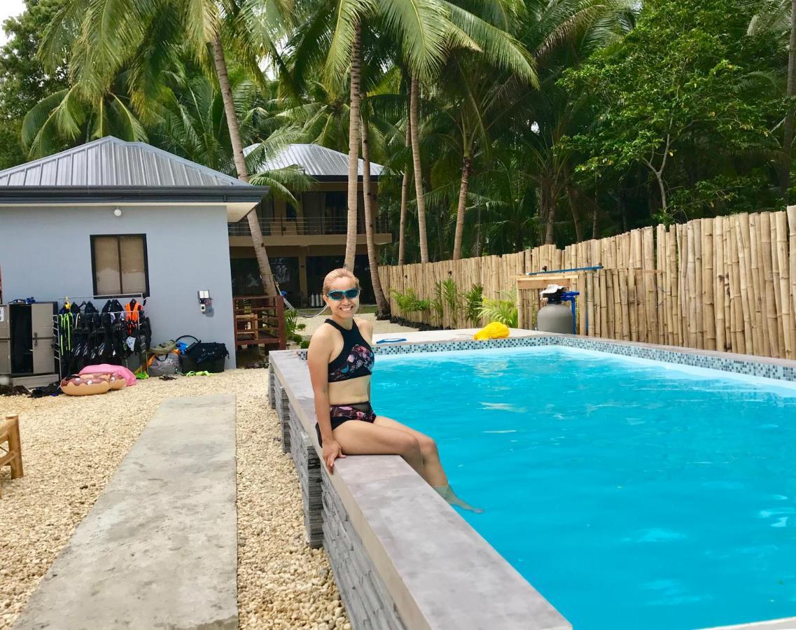 Southseas Beach Resort And Dive Center Santander Buitenkant foto