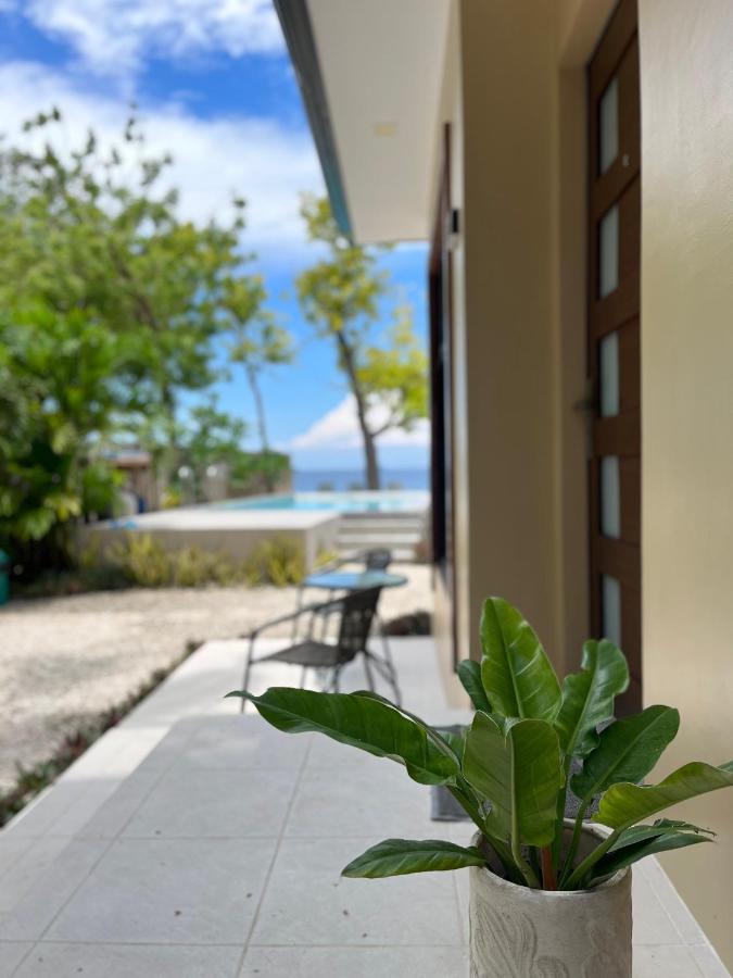 Southseas Beach Resort And Dive Center Santander Buitenkant foto