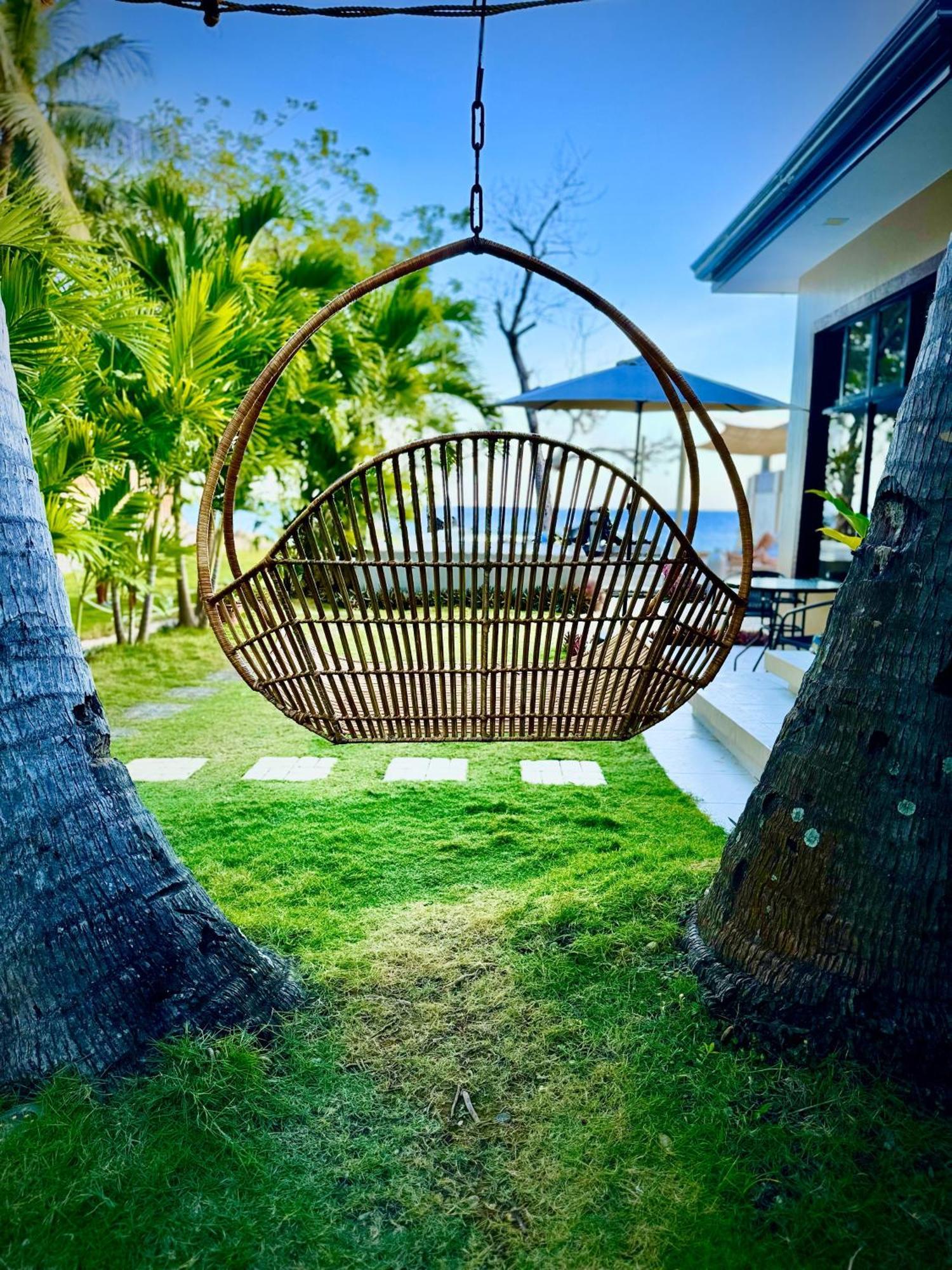 Southseas Beach Resort And Dive Center Santander Buitenkant foto